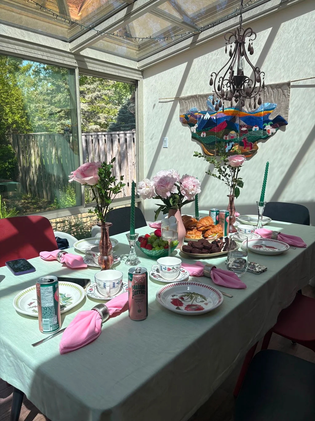 A beautifully curated table set for the cacao retreat lunch